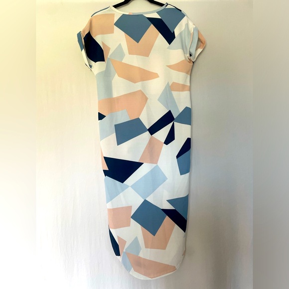 Geometric and colourful bodycon dress - Picture 5 of 5